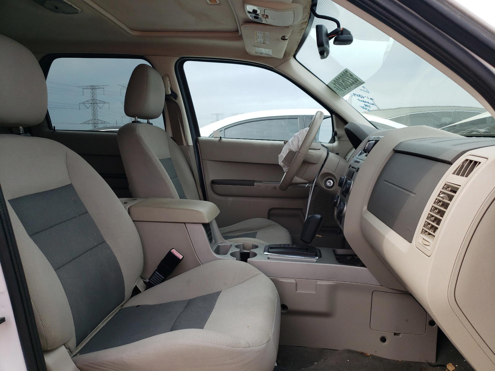Photo 5 from auction – 2008 FORD ESCAPE XLT with VIN 1FMCU03128KC23898