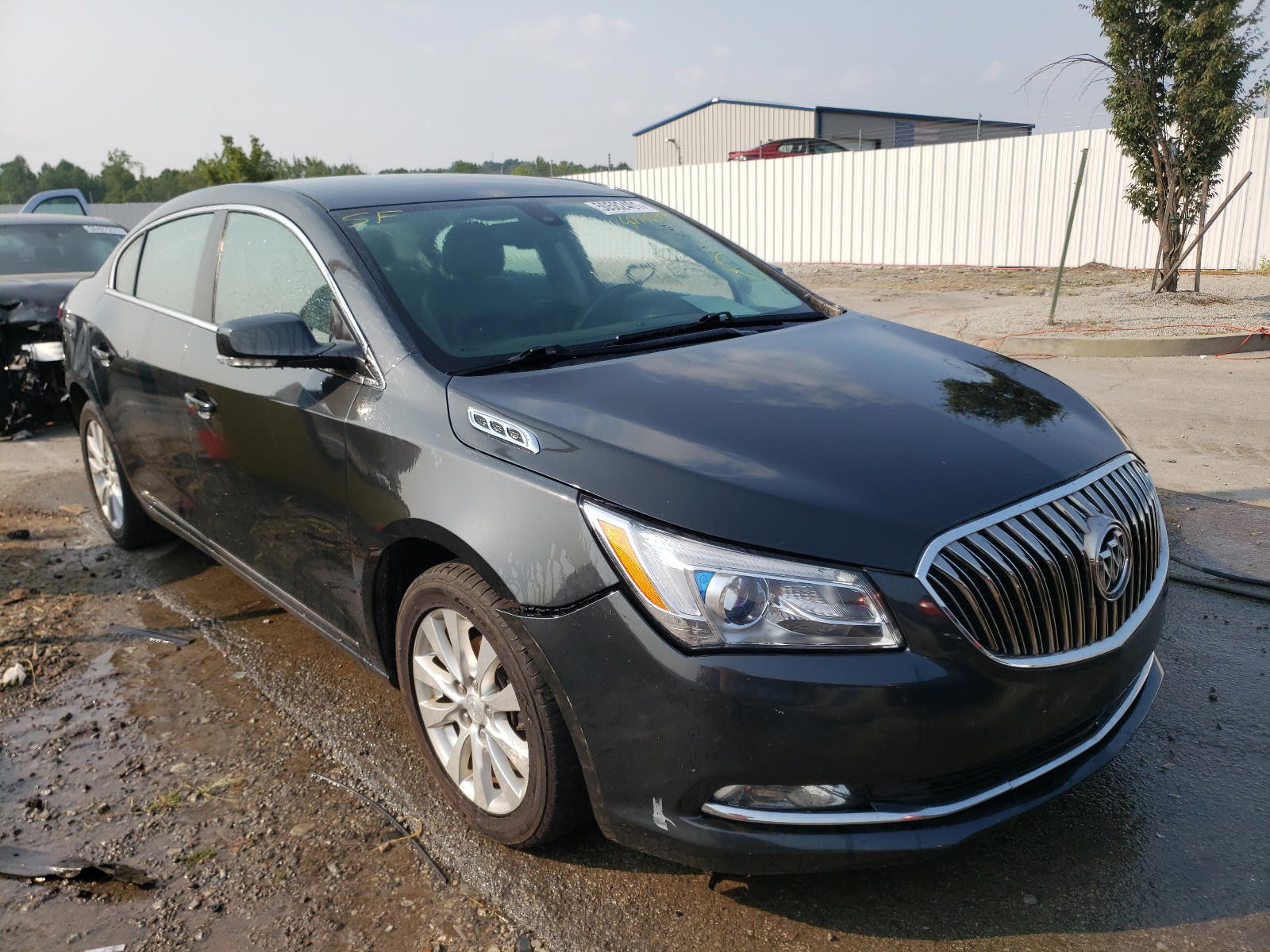 BUICK LACROSSE 2014 with VIN 1G4GB5GR0EF212732 - Photo from auction