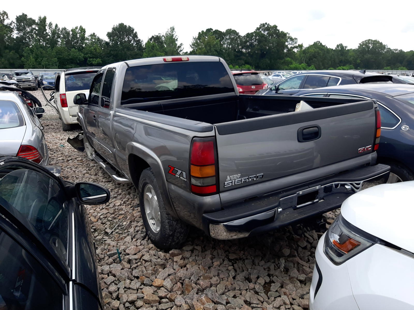 Photo 3 from auction – 2007 GMC NEW SIERRA with VIN 2GTEK19B071113584