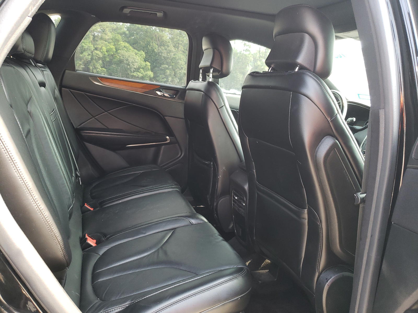 Photo 6 from auction – 2017 LINCOLN MKC SELECT with VIN 5LMCJ2D93HUL47396