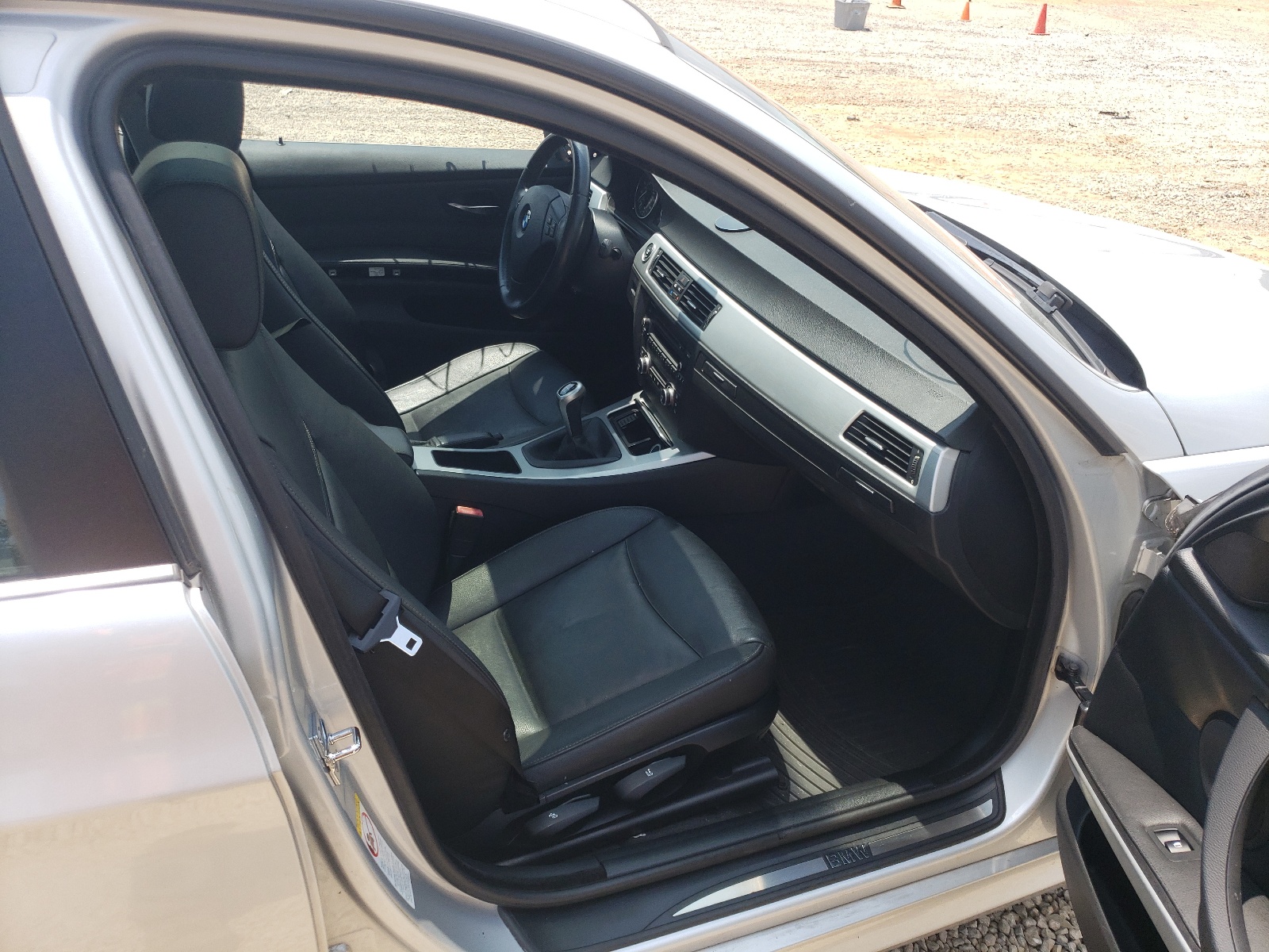 Photo 5 from auction – 2009 BMW 328 I with VIN WBAPH735X9A170748