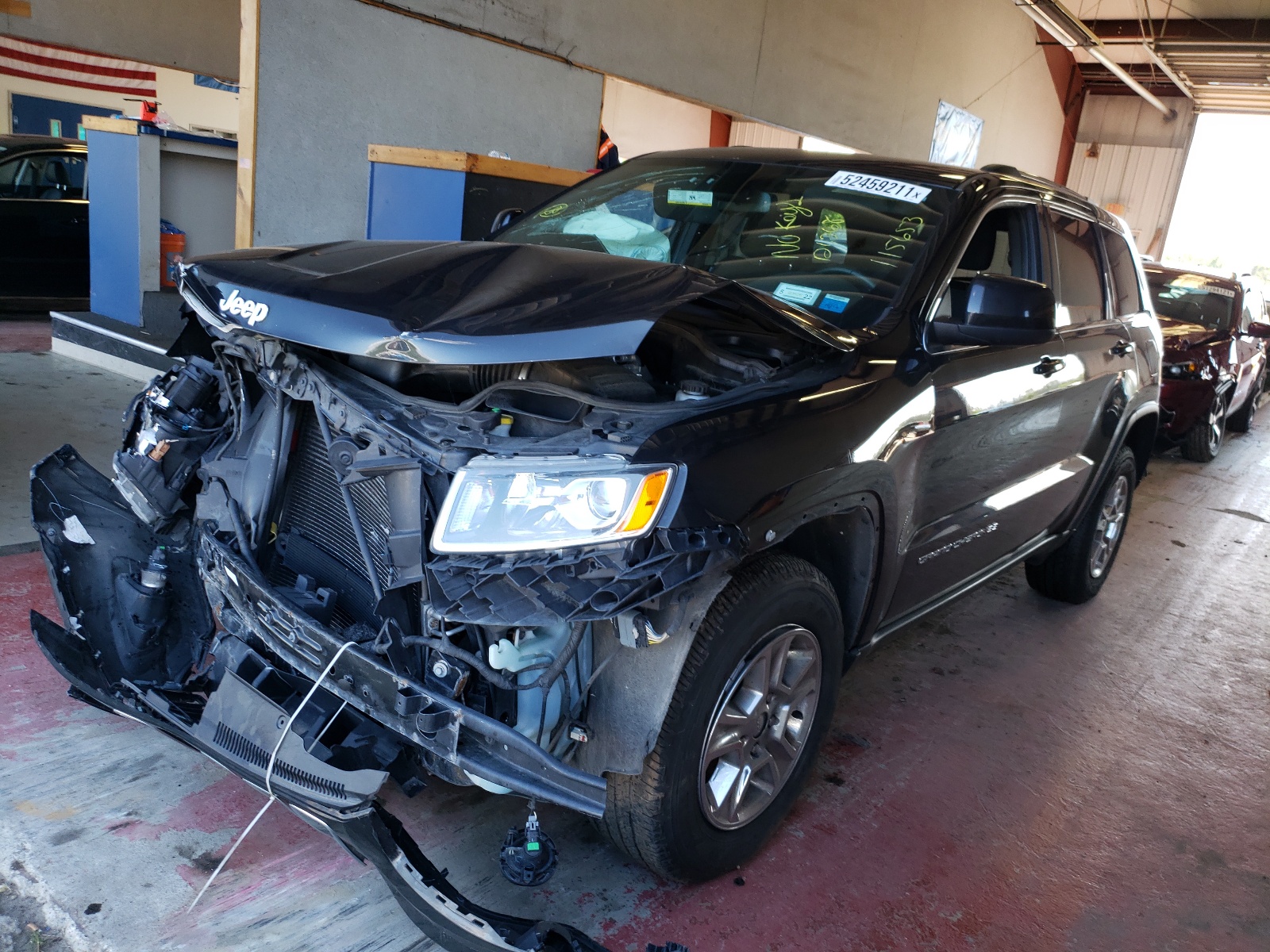 Photo 2 from auction – 2015 JEEP GRAND CHER with VIN 1C4RJFAG1FC115653