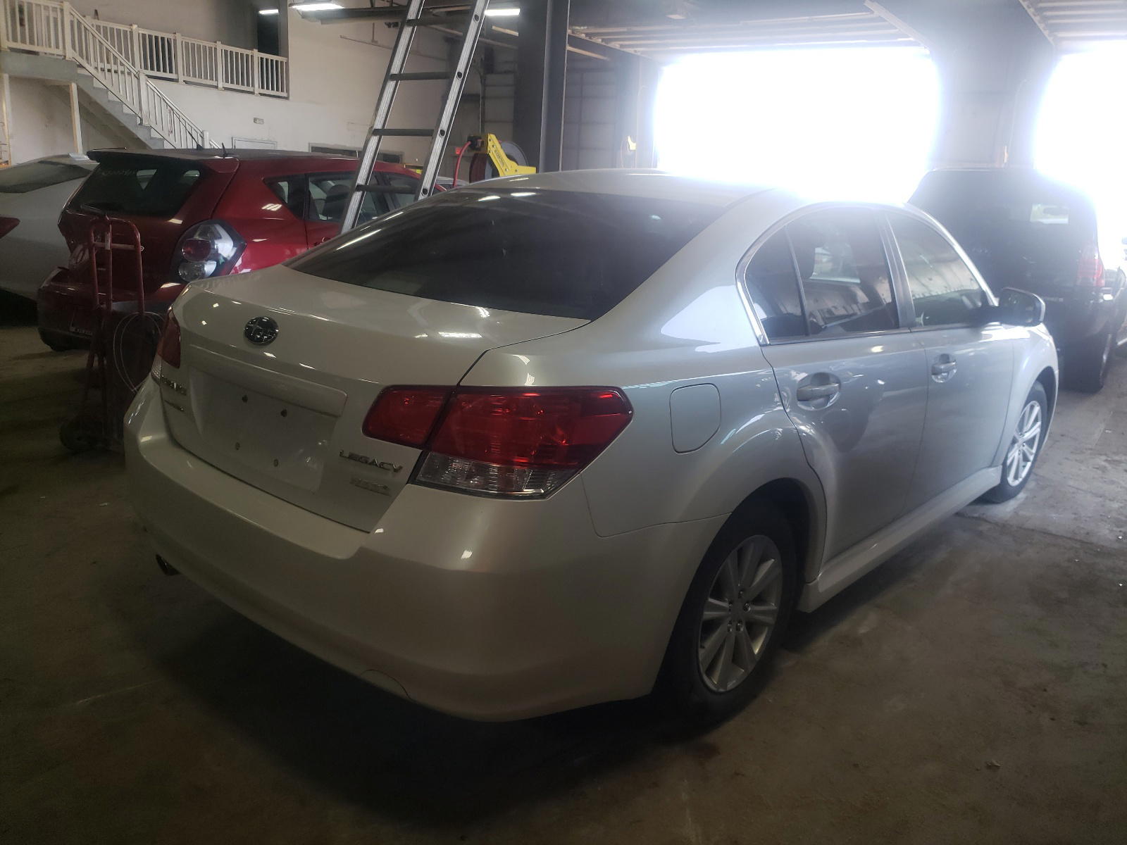 Photo 4 from auction – 2011 SUBARU LEGACY 2.5 with VIN 4S3BMBG67B3230722