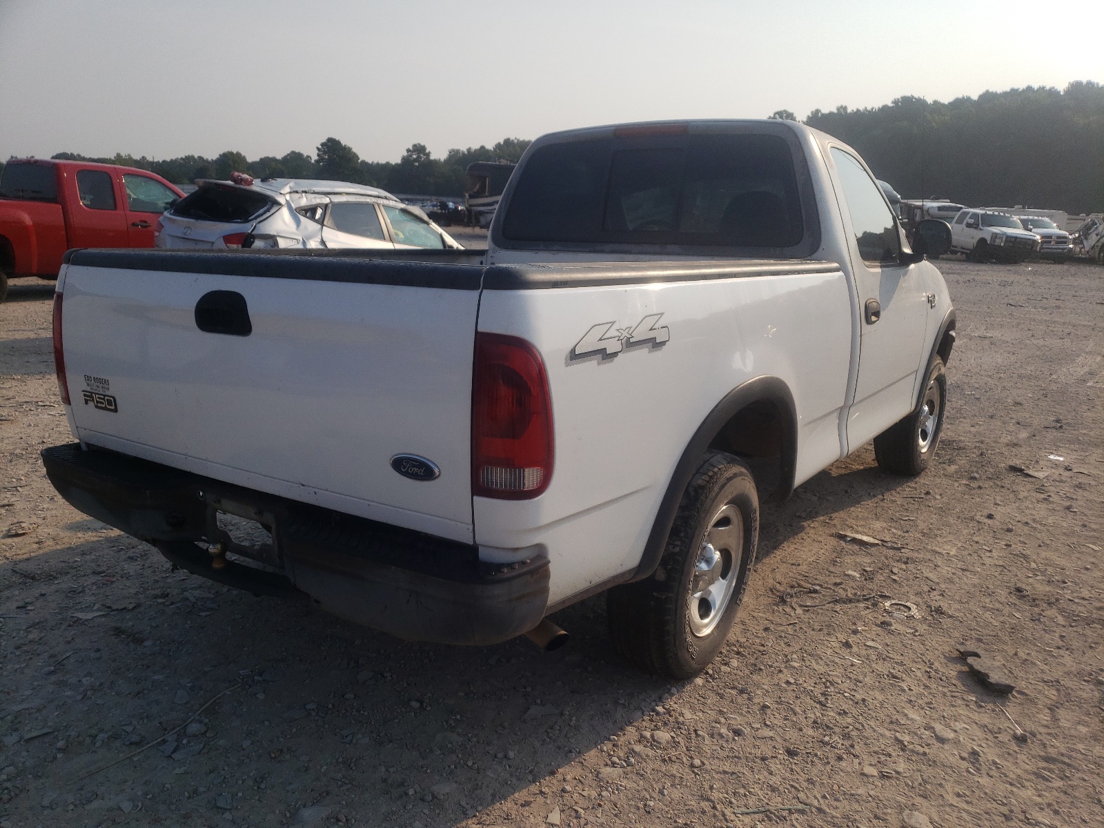 Photo 4 from auction – 1998 FORD F150 with VIN 1FTZF18W1WNB83537