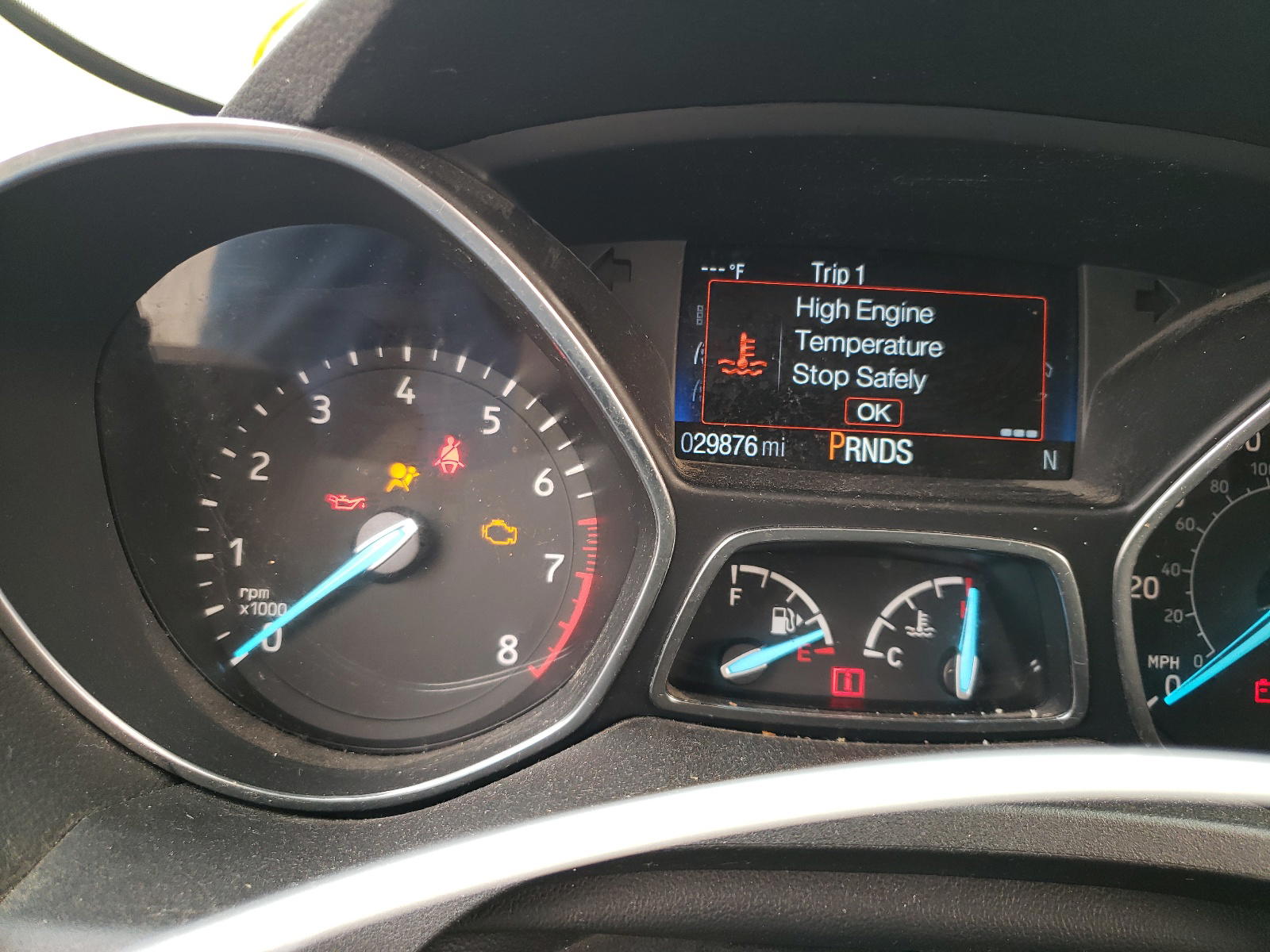 Photo 8 from auction – 2018 FORD ESCAPE SE with VIN 1FMCU9GD8JUA85576
