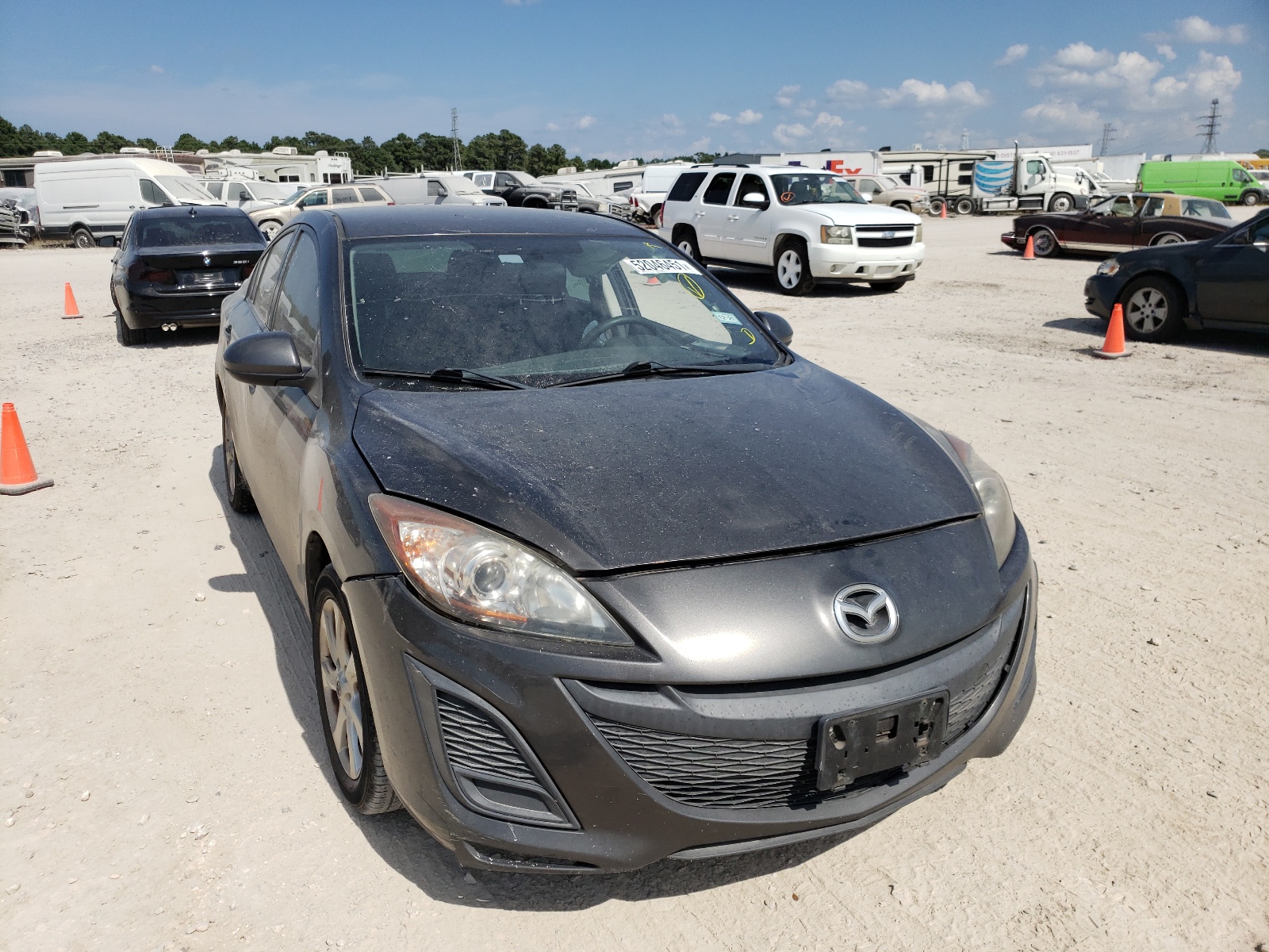 MAZDA 3 I 2010 with VIN JM1BL1SF2A1285822 - Photo from auction