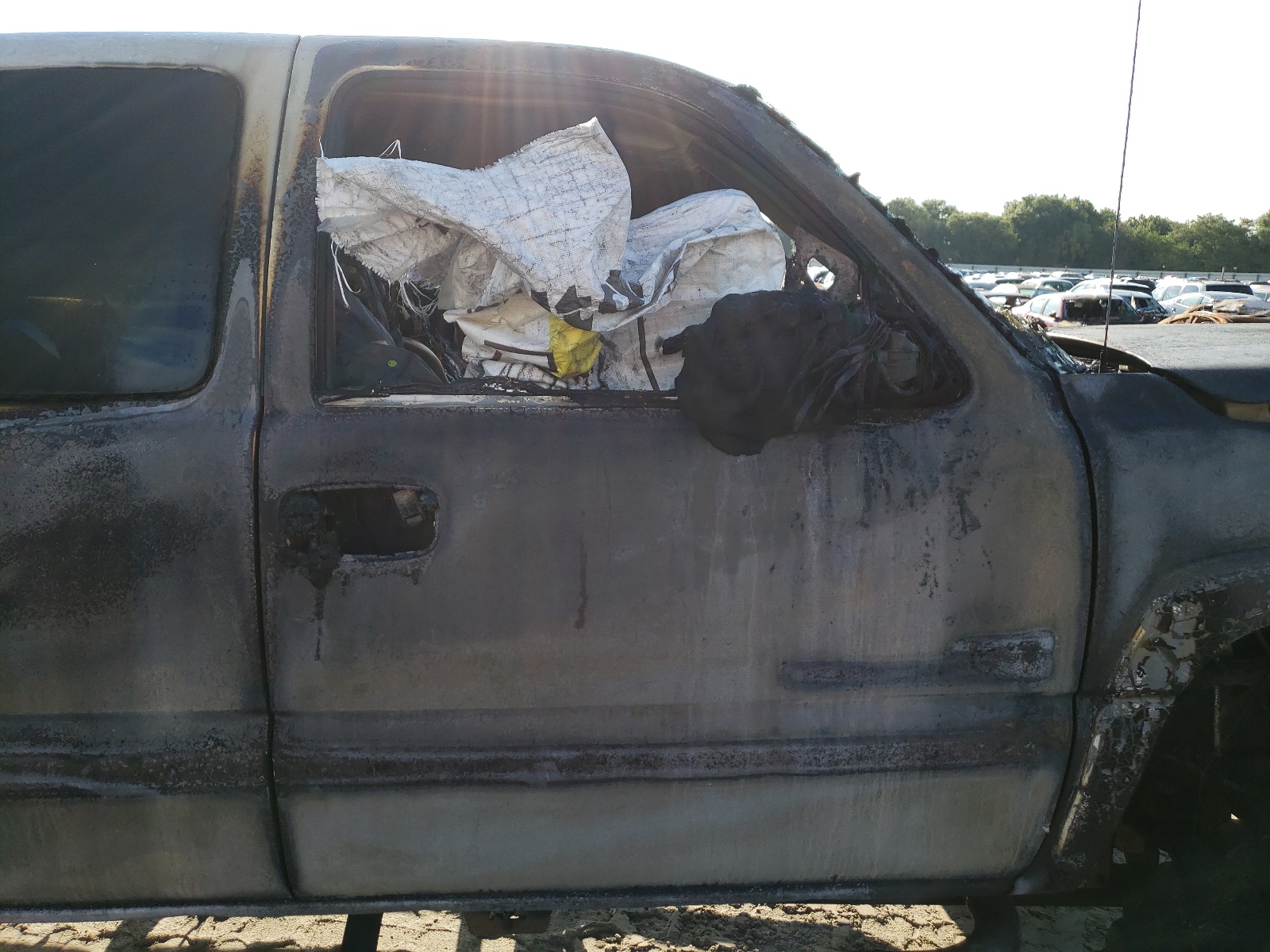 Photo 5 from auction – 2004 GMC SIERRA K25 with VIN 1GTHK29224E346881