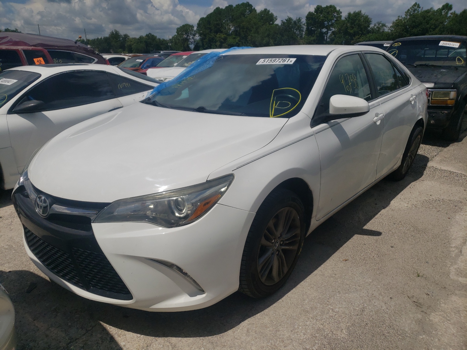Photo 2 from auction – 2017 TOYOTA CAMRY LE with VIN 4T1BF1FK4HU633882