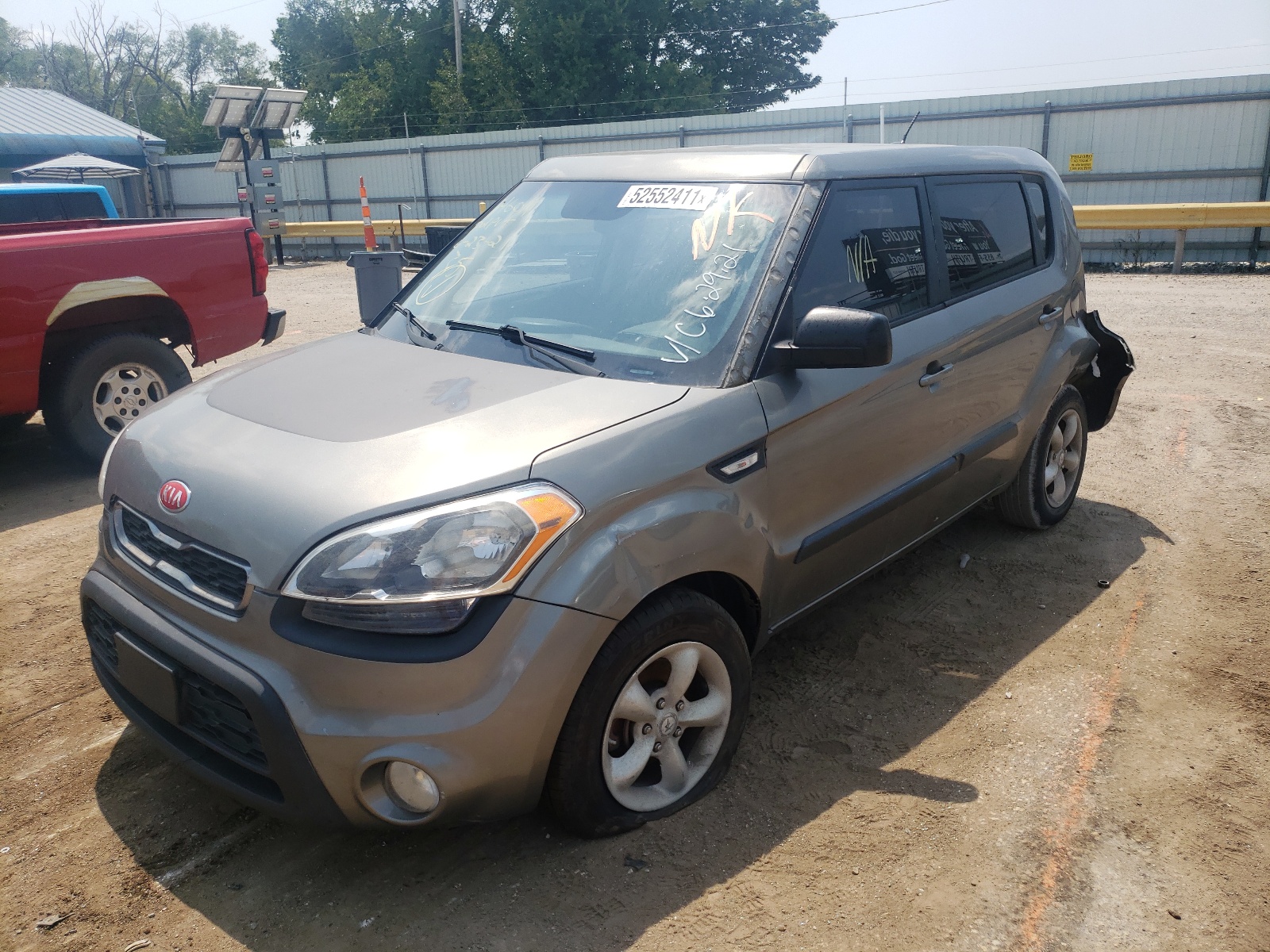 Zdjęcie 2 z aukcji – 2013 KIA SOUL z VIN KNDJT2A52D7577496