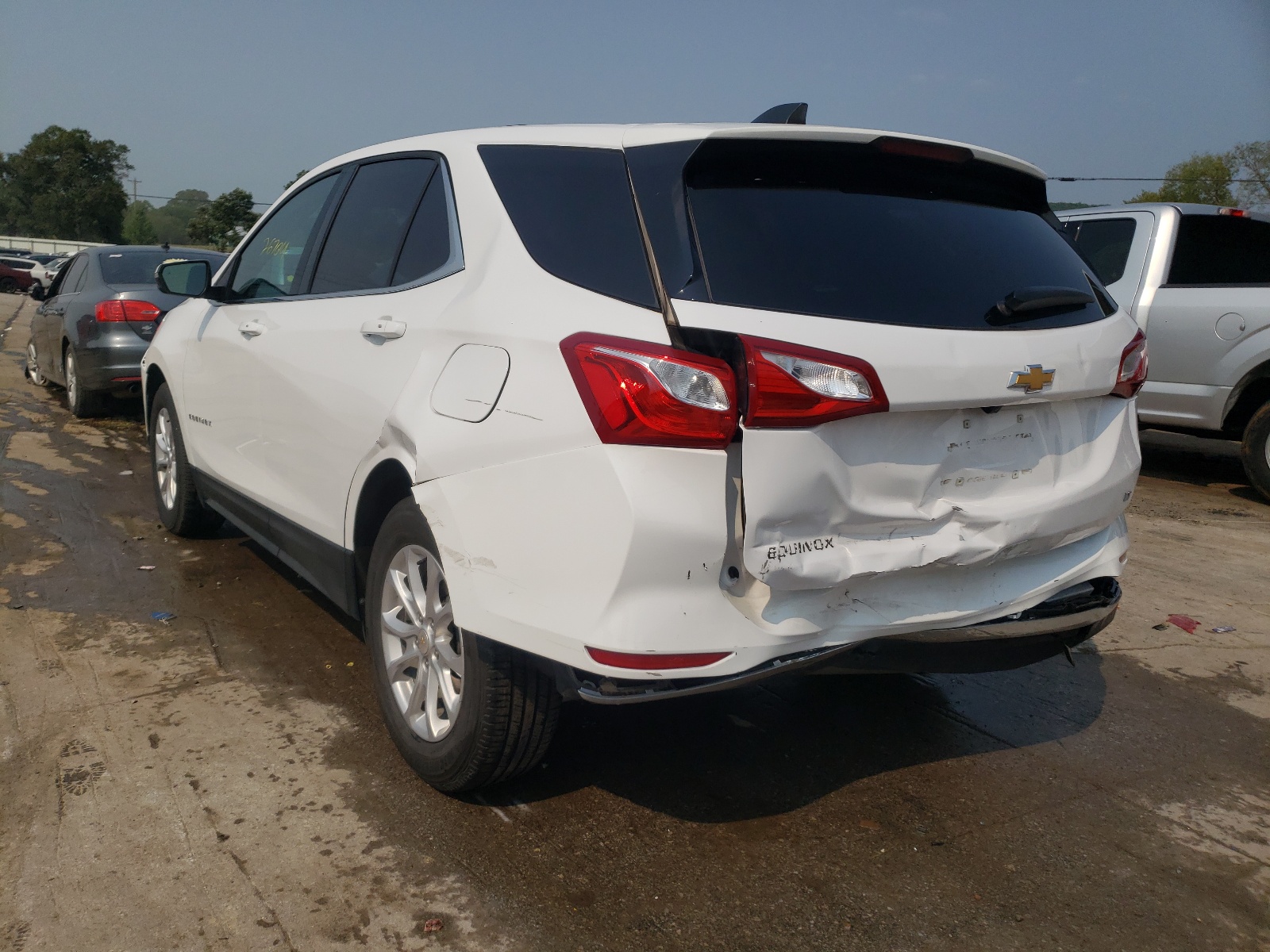 Photo 3 from auction – 2018 CHEVROLET EQUINOX LT with VIN 3GNAXJEV0JL390507