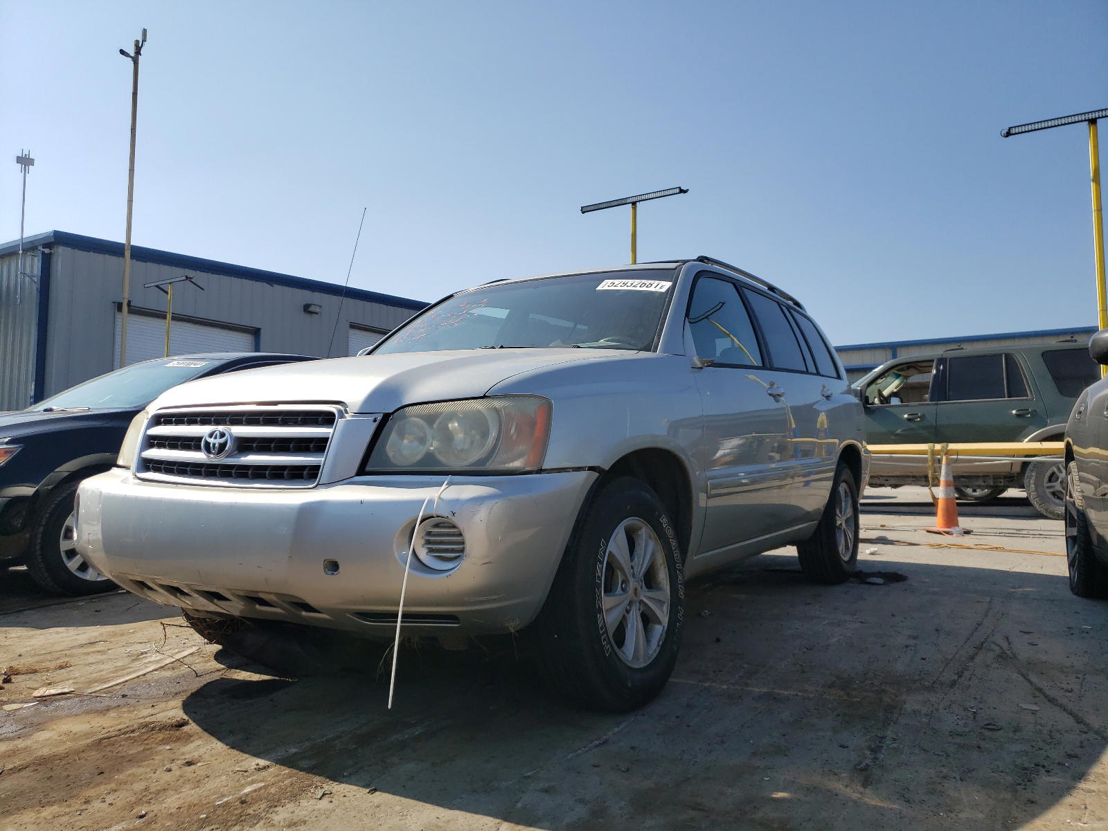 Photo 2 from auction – 2003 TOYOTA HIGHLANDER with VIN JTEGF21A430110274