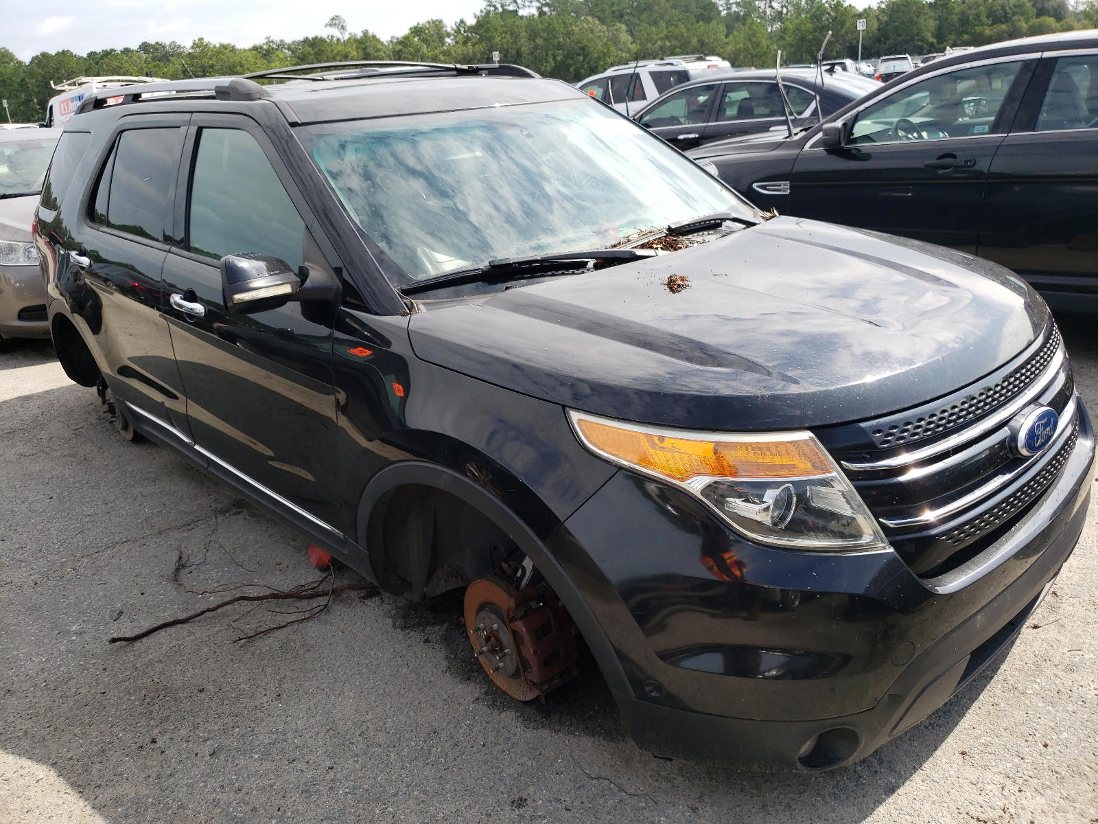 FORD EXPLORER L 2011 with VIN 1FMHK8F86BGA55583 - Photo from auction