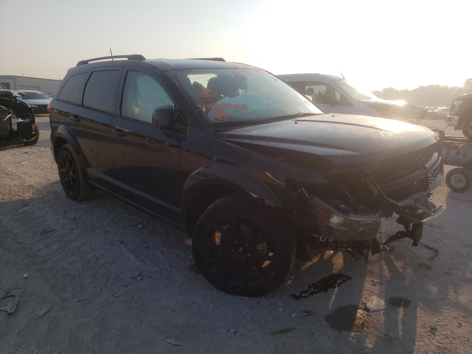 DODGE JOURNEY SE 2019 with VIN 3C4PDCBB1KT707844 - Photo from auction