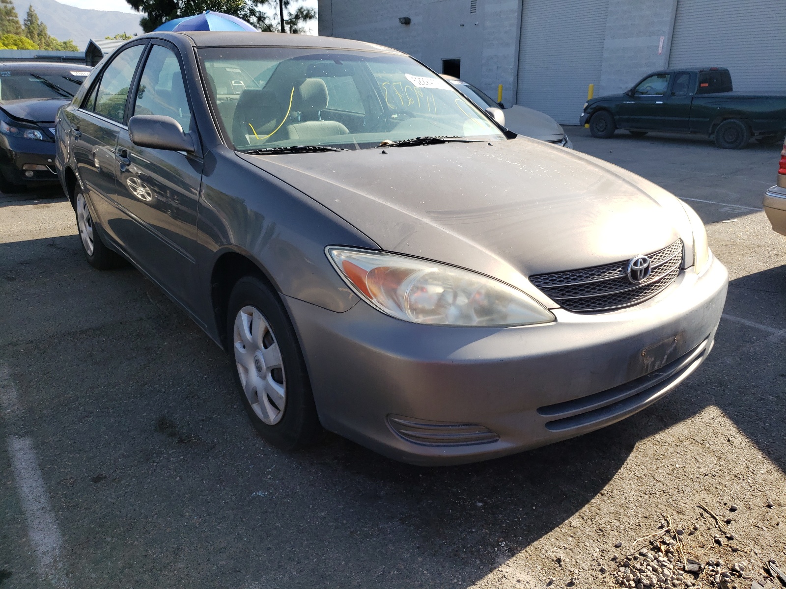 Photo 1 from auction – 2003 TOYOTA CAMRY LE with VIN 4T1BE32K13U697469