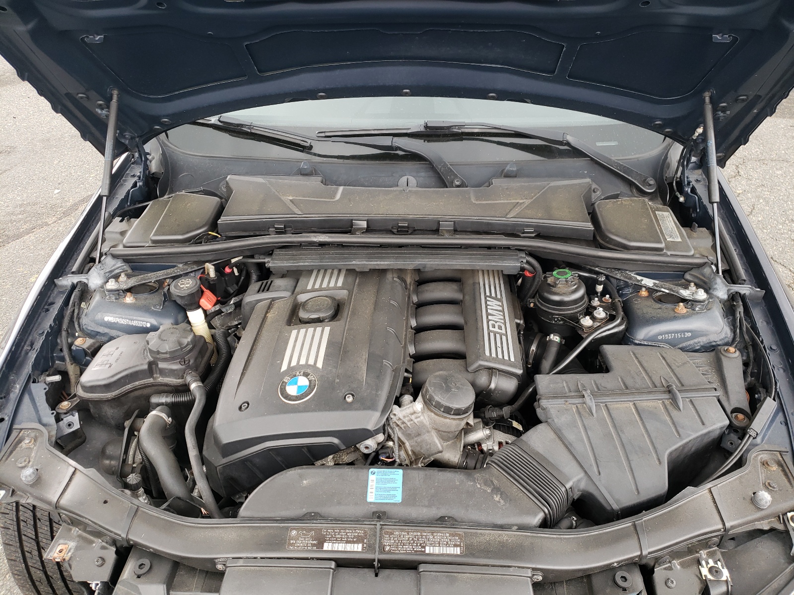 Photo 7 from auction – 2010 BMW 328 XI SUL with VIN WBAPK5C57AA653012