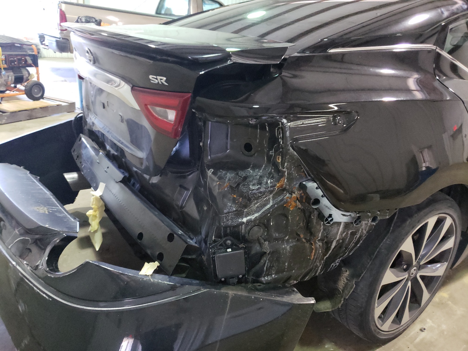 Photo 9 from auction – 2016 NISSAN MAXIMA 3.5 with VIN 1N4AA6AP3GC380353