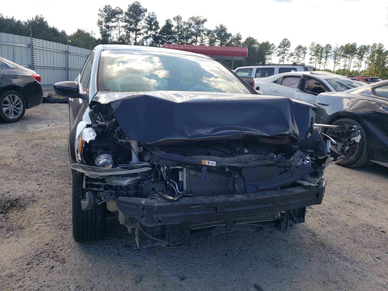 Photo 9 from auction – 2018 KIA FORTE LX with VIN 3KPFK4A75JE254495