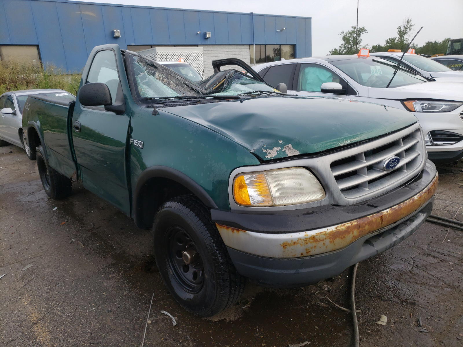 FORD F150 2000 with VIN 1FTZF1825YNA92061 - Photo from auction