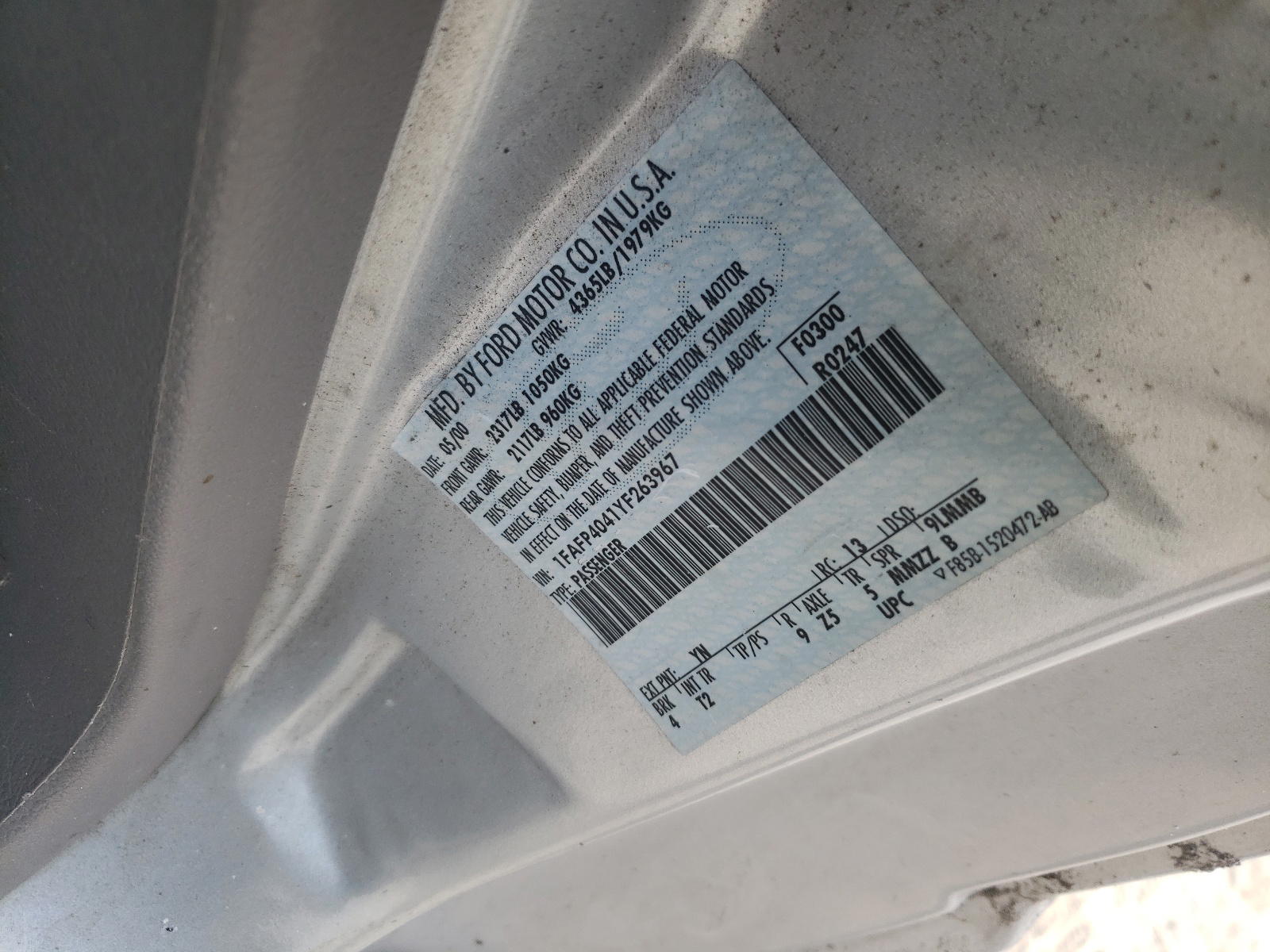 Photo 10 from auction – 2000 FORD MUSTANG with VIN 1FAFP4041YF263967