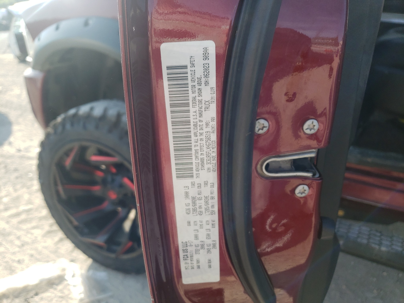 Photo 10 from auction – 2017 RAM 2500 LARAM with VIN 3C6UR5FLXHG756519