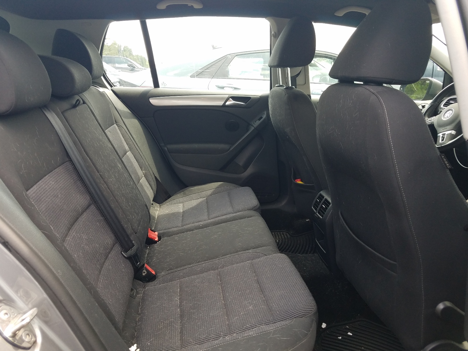 Photo 6 from auction – 2013 VOLKSWAGEN GOLF with VIN WVWDM7AJ3DW133361