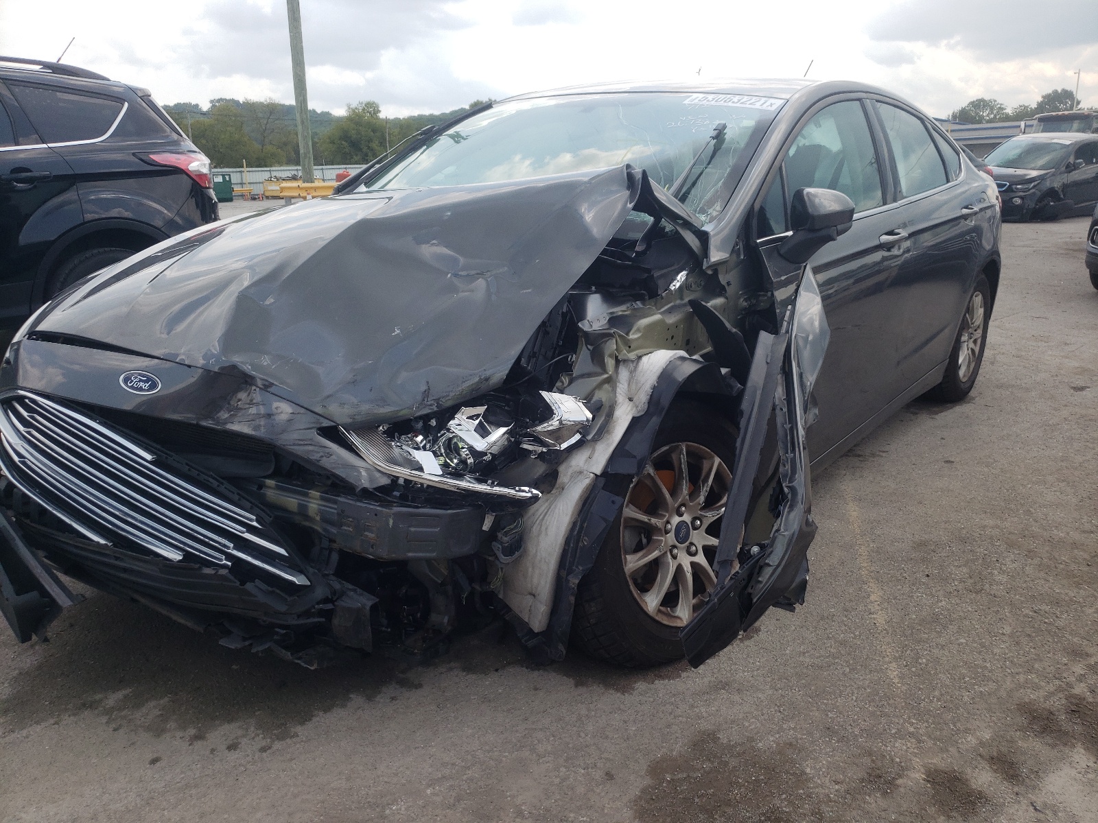 Photo 2 from auction – 2017 FORD FUSION S with VIN 3FA6P0G7XHR267382