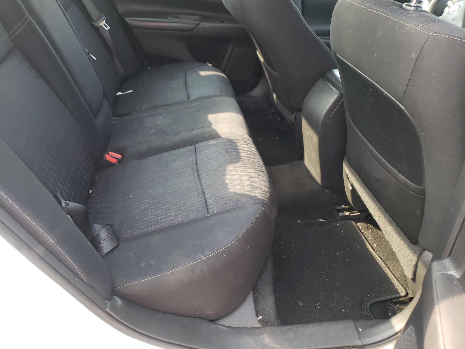 Photo 6 from auction – 2017 NISSAN ALTIMA 2.5 with VIN 1N4AL3AP5HN349930