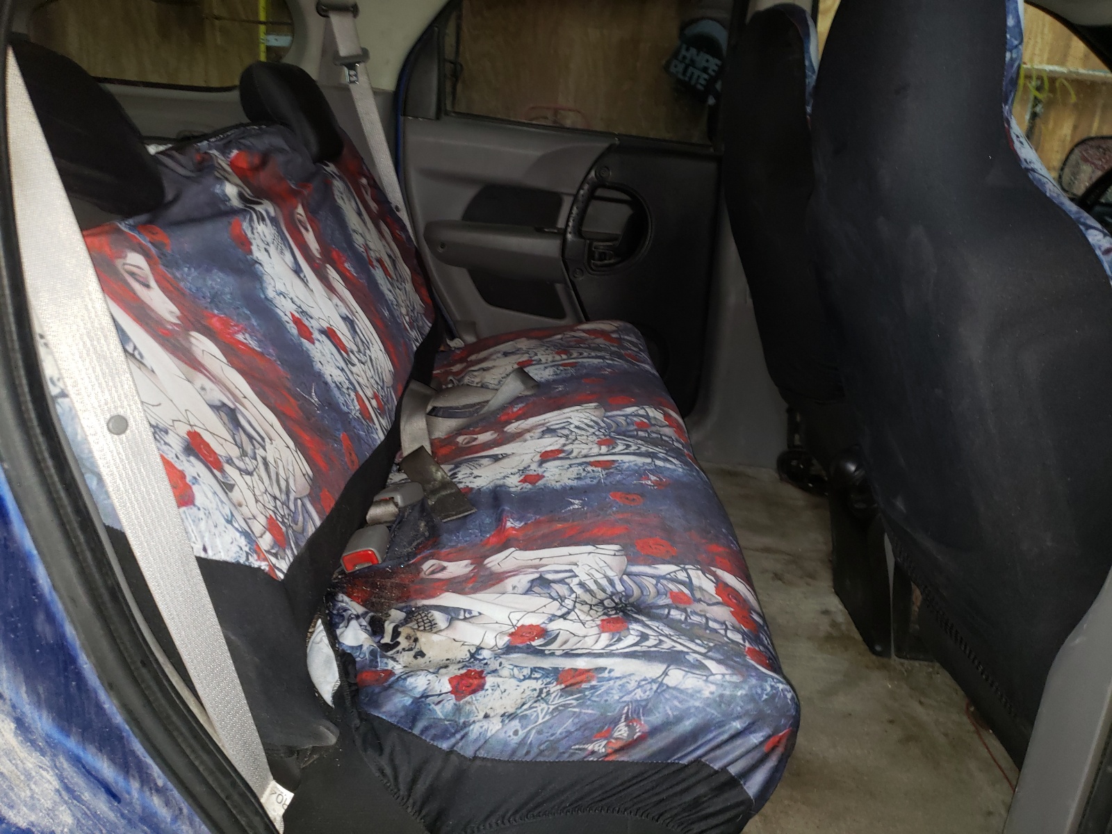 Фото 6 с аукциона – 2004 PONTIAC AZTEK с VIN 3G7DA03E24S568219