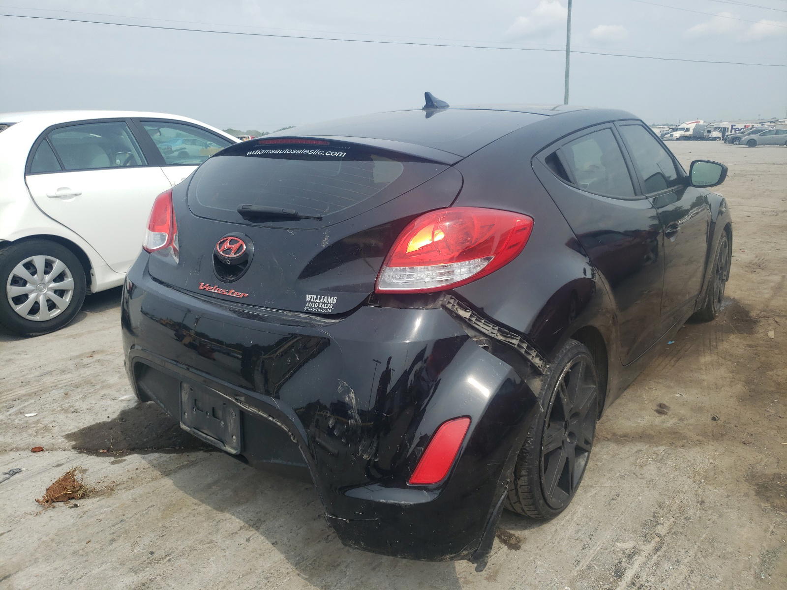 Photo 4 from auction – 2016 HYUNDAI VELOSTER with VIN KMHTC6AD4GU279315