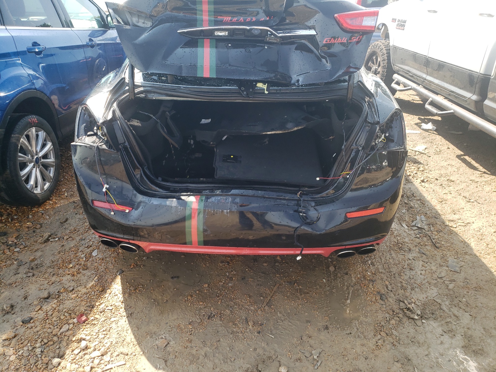 Photo 9 from auction – 2015 MASERATI GHIBLI S with VIN ZAM57RTAXF1138007