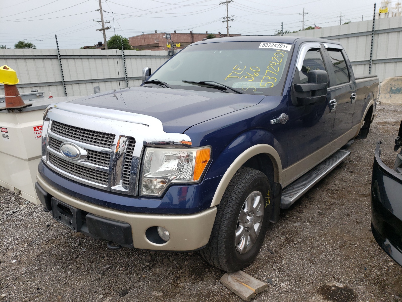 Photo 2 from auction – 2009 FORD F150 SUPER with VIN 1FTPW14V09KC05571
