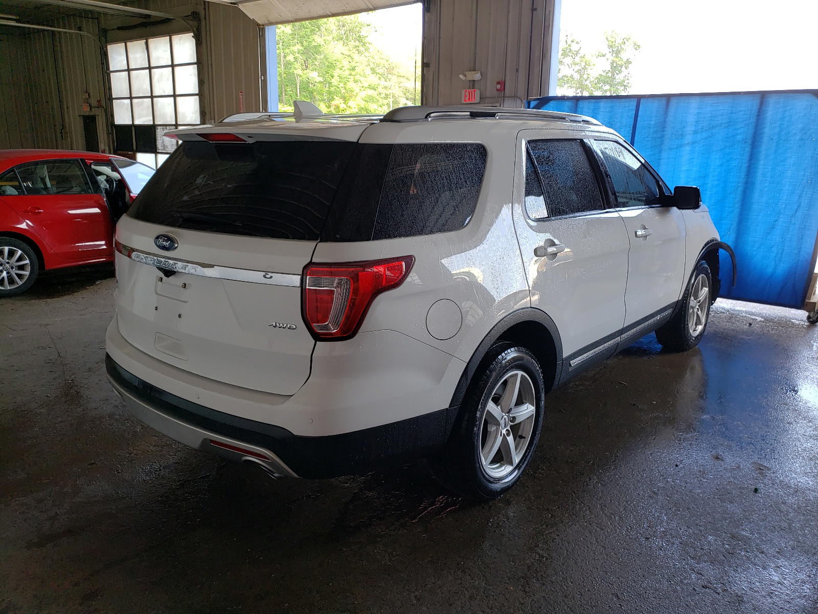 Photo 4 from auction – 2017 FORD EXPLORER X with VIN 1FM5K8D89HGC80157