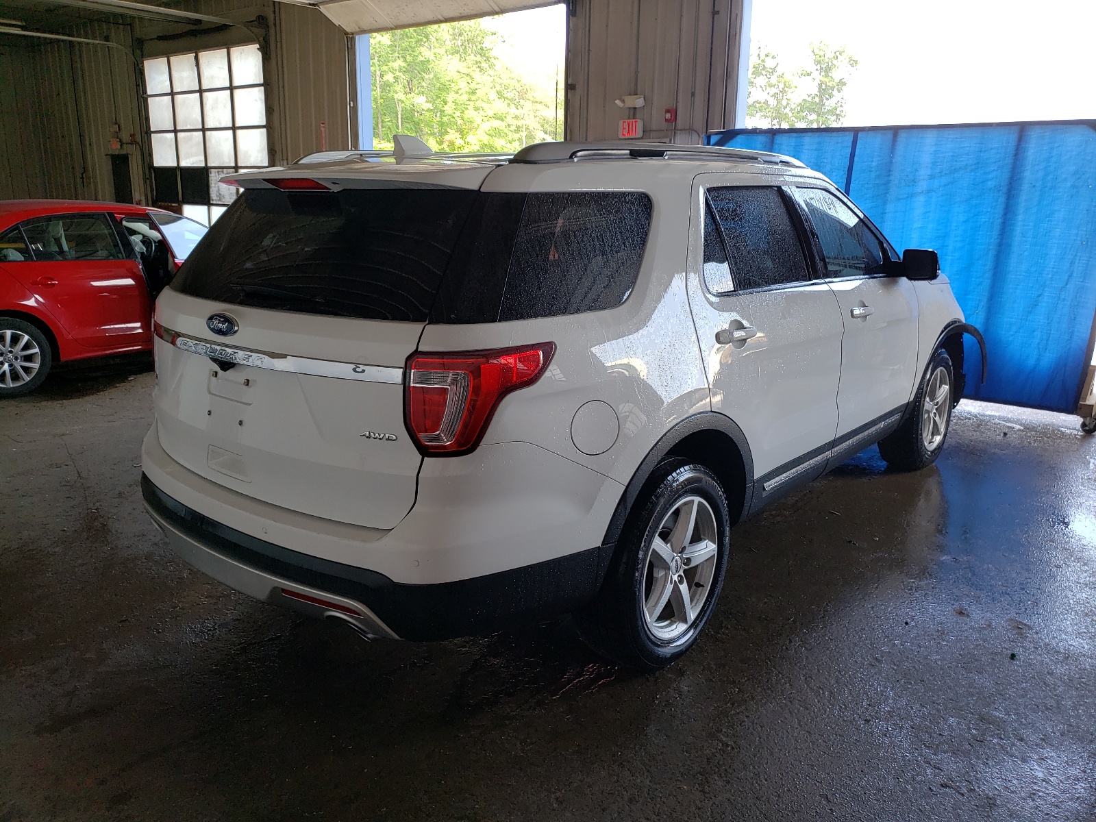 صورة رقم 4 من المزاد - 2017 FORD EXPLORER X مع VIN 1FM5K8D89HGC80157