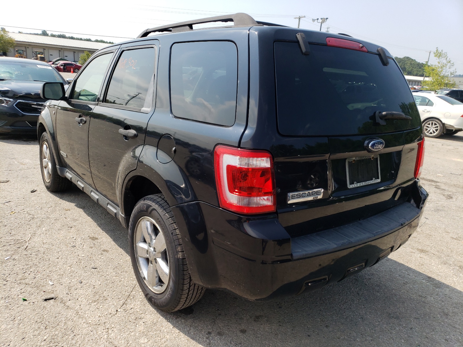 Photo 3 from auction – 2008 FORD ESCAPE XLT with VIN 1FMCU03128KA90768