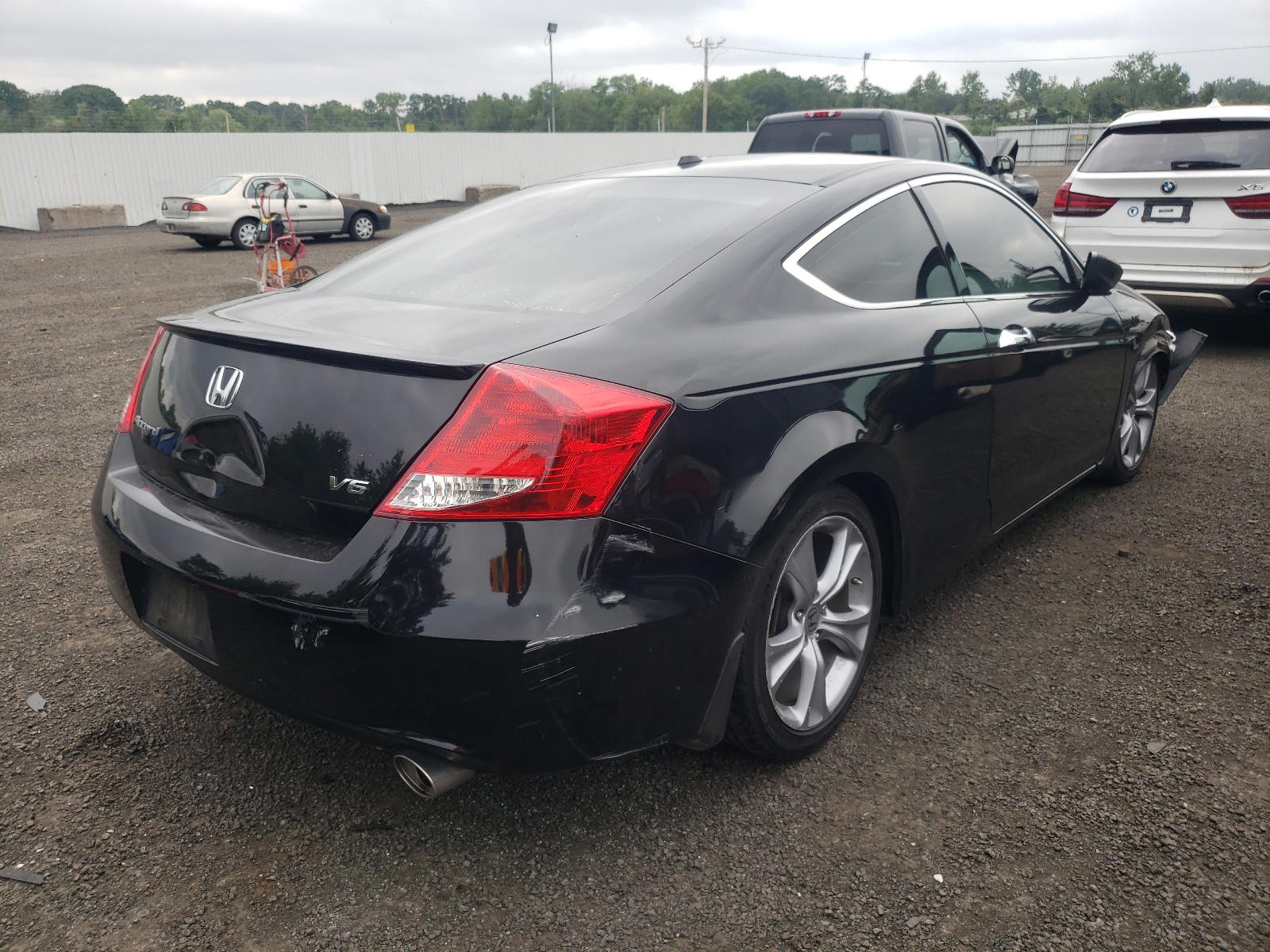 Photo 4 from auction – 2011 HONDA ACCORD EXL with VIN 1HGCS2A80BA008024