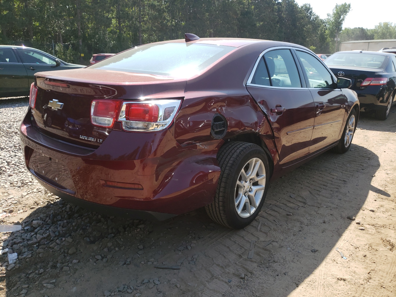 Photo 4 from auction – 2015 CHEVROLET MALIBU 1LT with VIN 1G11C5SL2FF310018