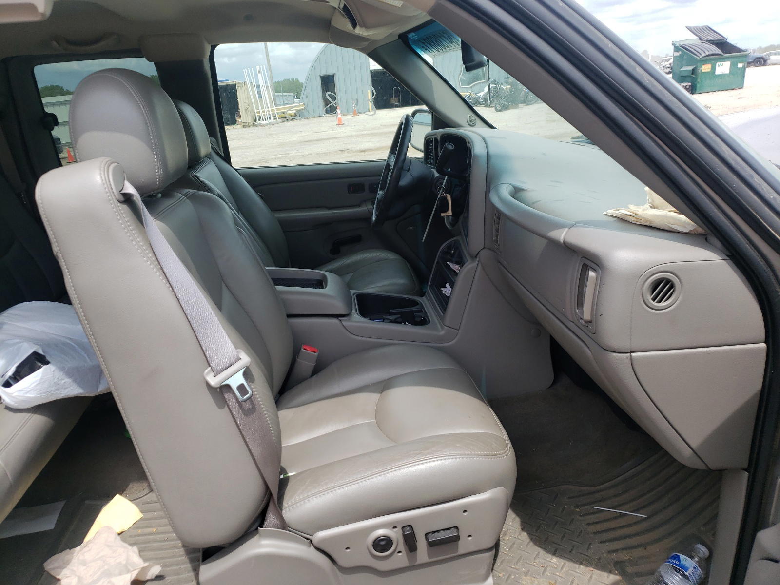 Photo 5 from auction – 2004 GMC NEW SIERRA with VIN 2GTEC19T341173361