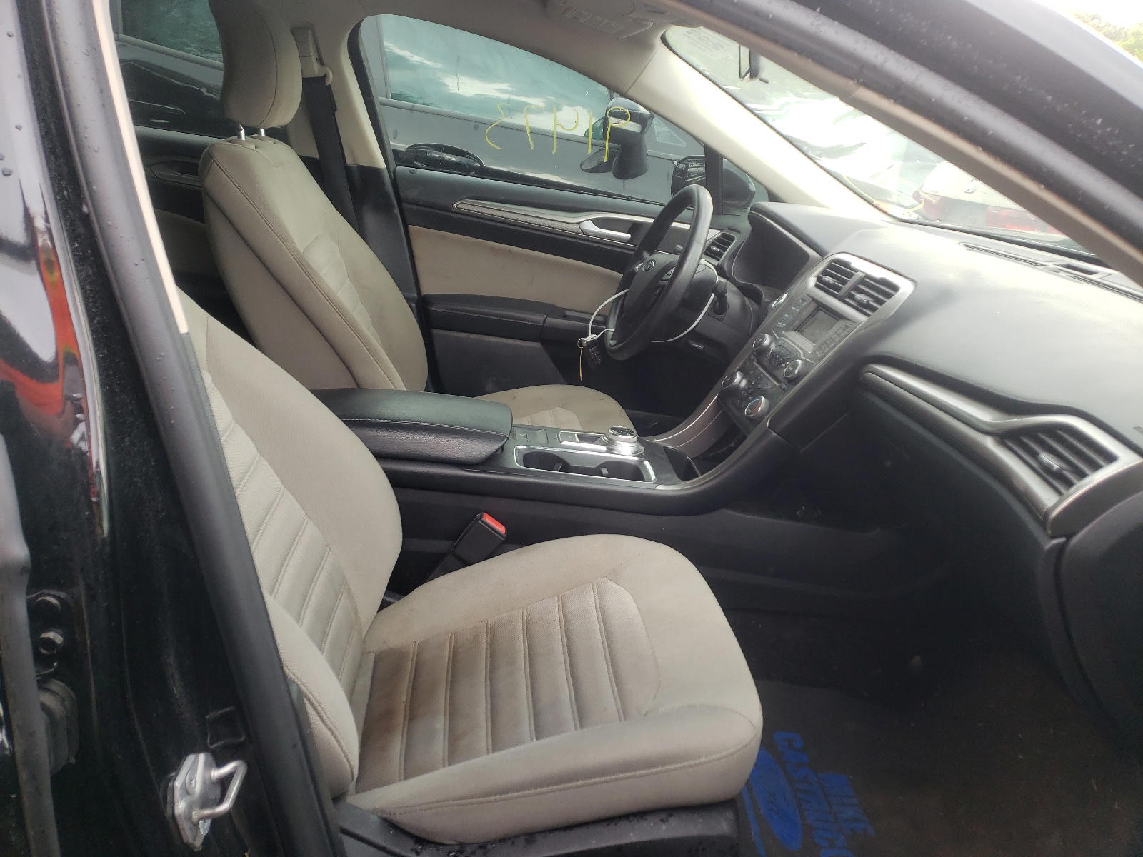 Photo 5 from auction – 2017 FORD FUSION S with VIN 3FA6P0G72HR213428