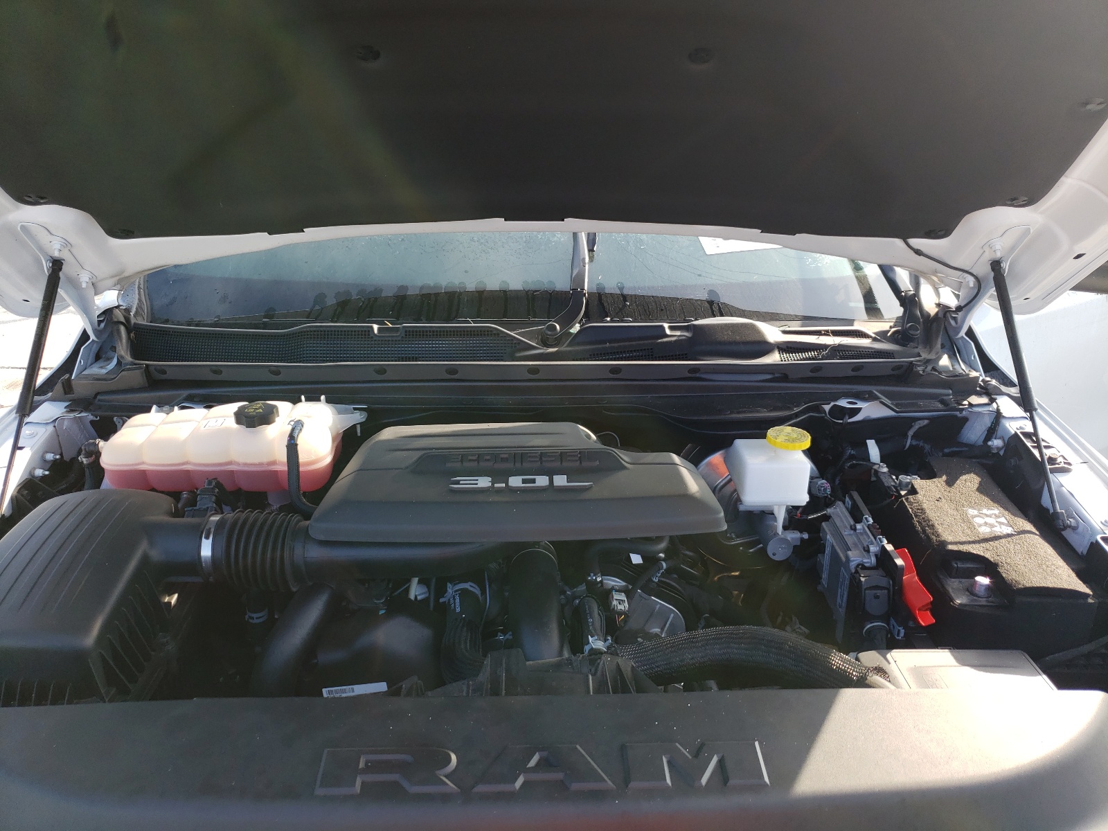 Photo 7 from auction – 2020 RAM 1500 LARAM with VIN 1C6SRFJM8LN311466