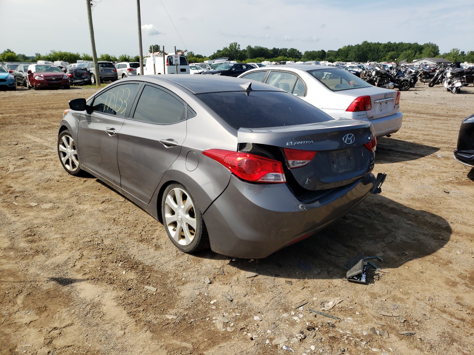 Photo 3 from auction – 2011 HYUNDAI ELANTRA GL with VIN 5NPDH4AE8BH050632