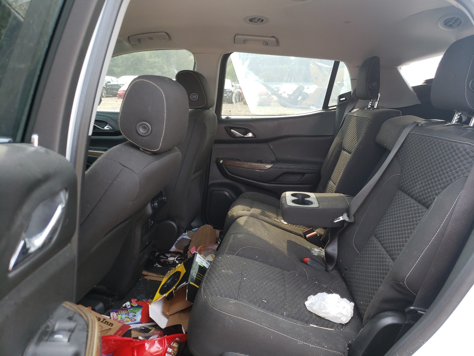 Photo 6 from auction – 2018 GMC ACADIA SLE with VIN 1GKKNKLA1JZ116769
