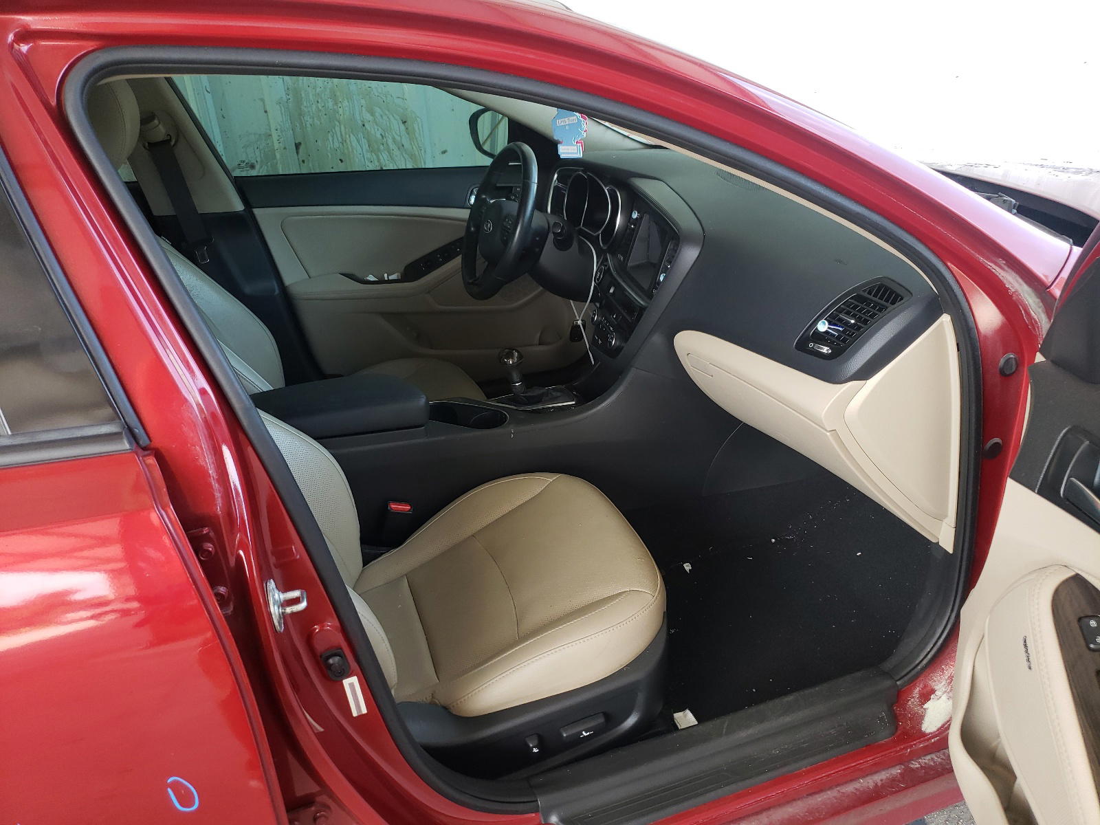 Photo 5 from auction – 2015 KIA OPTIMA EX with VIN 5XXGN4A73FG368845