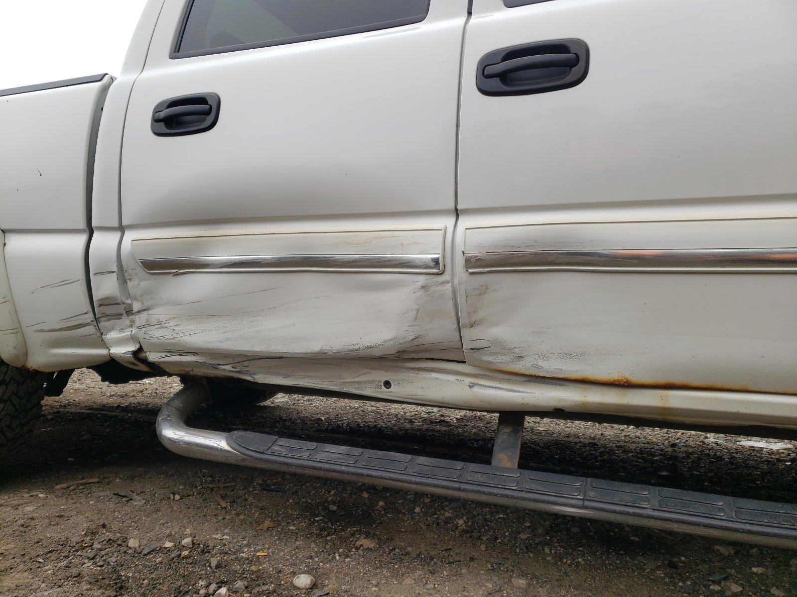 Photo 9 from auction – 2005 CHEVROLET SILVERADO with VIN 2GCEK13T651355844