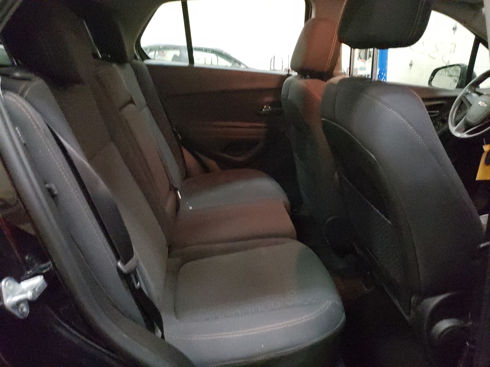 Photo 6 from auction – 2019 CHEVROLET TRAX LS with VIN 3GNCJKSB4KL127965
