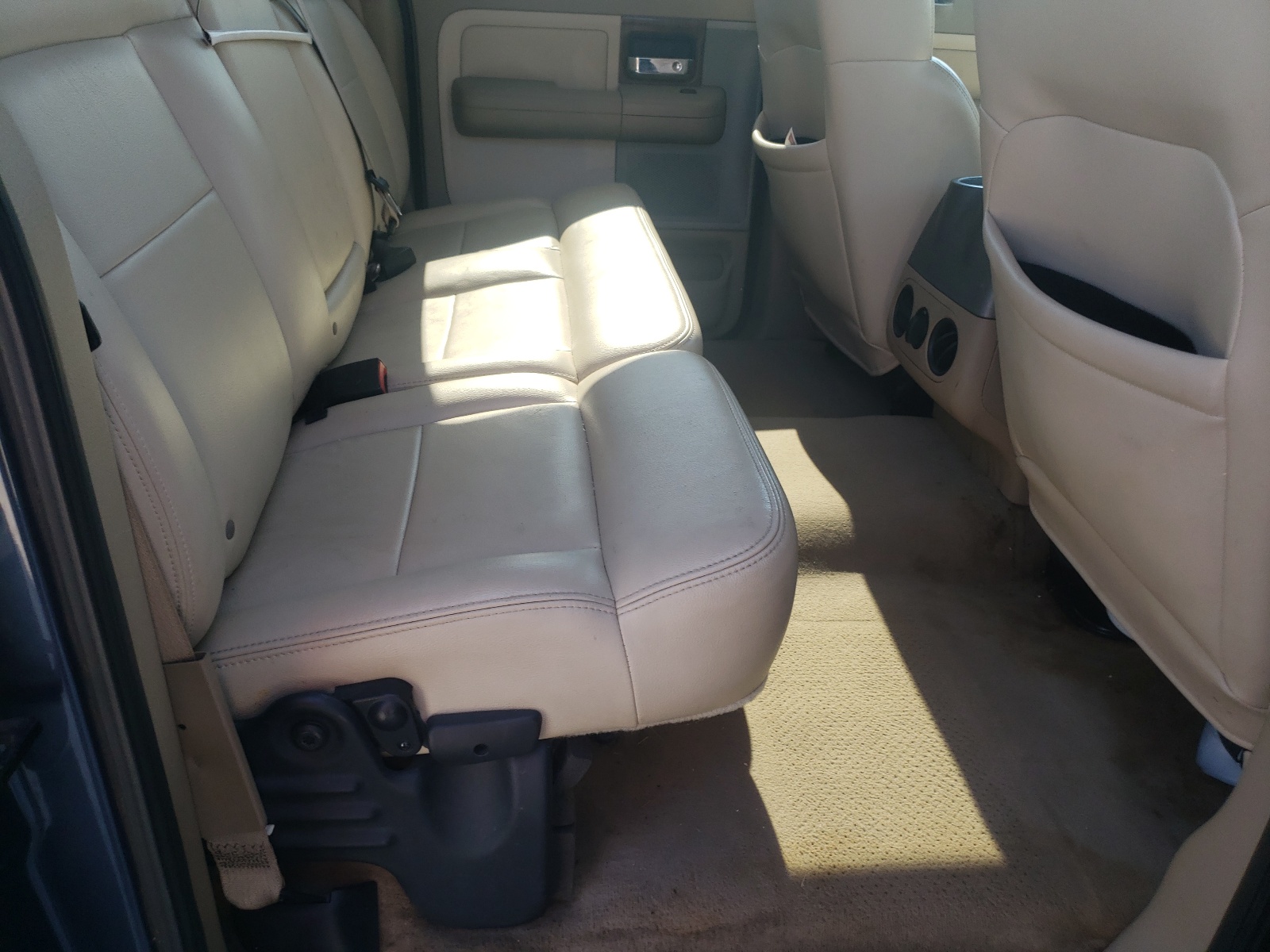 Photo 6 from auction – 2004 FORD F150 SUPER with VIN 1FTPW12594KD07463