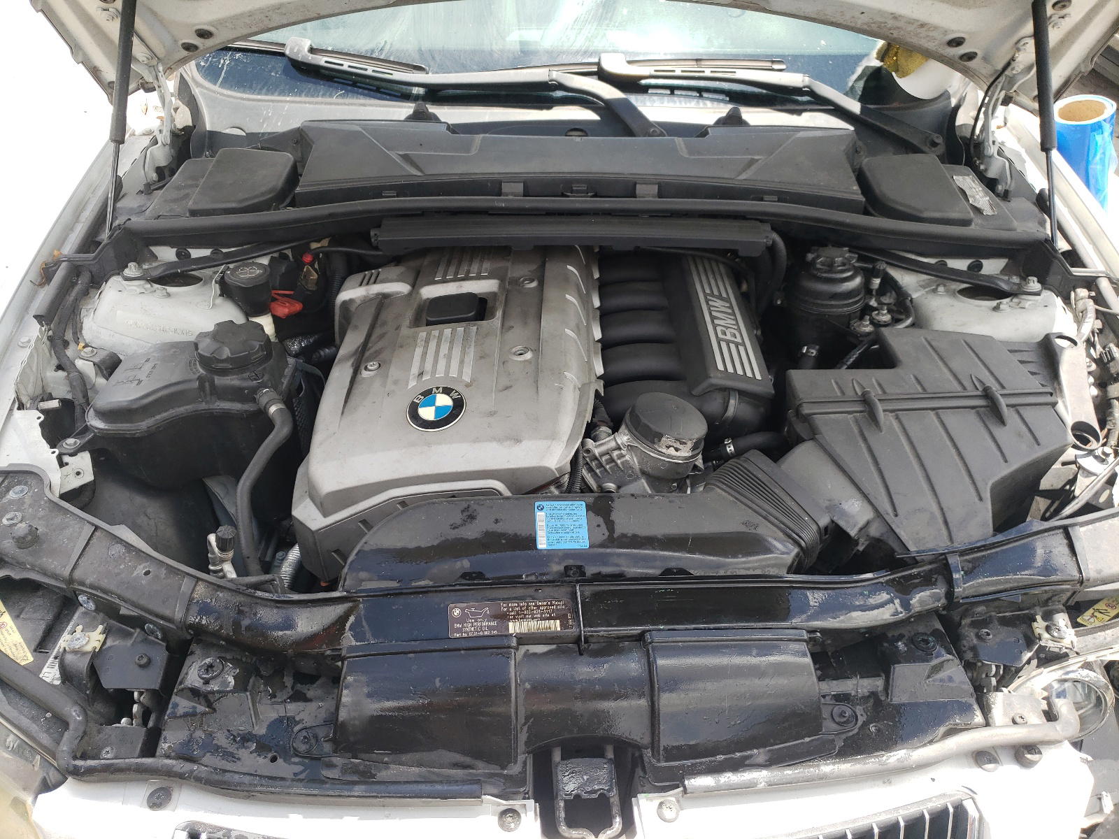 Photo 7 from auction – 2006 BMW 330 I with VIN WBAVB33586PS14241