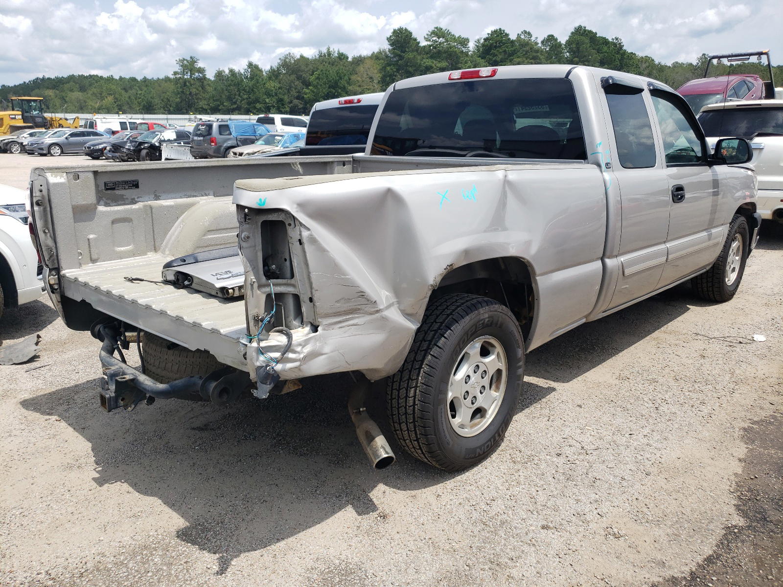 Photo 4 from auction – 2004 CHEVROLET SILVERADO with VIN 2GCEC19T441432164