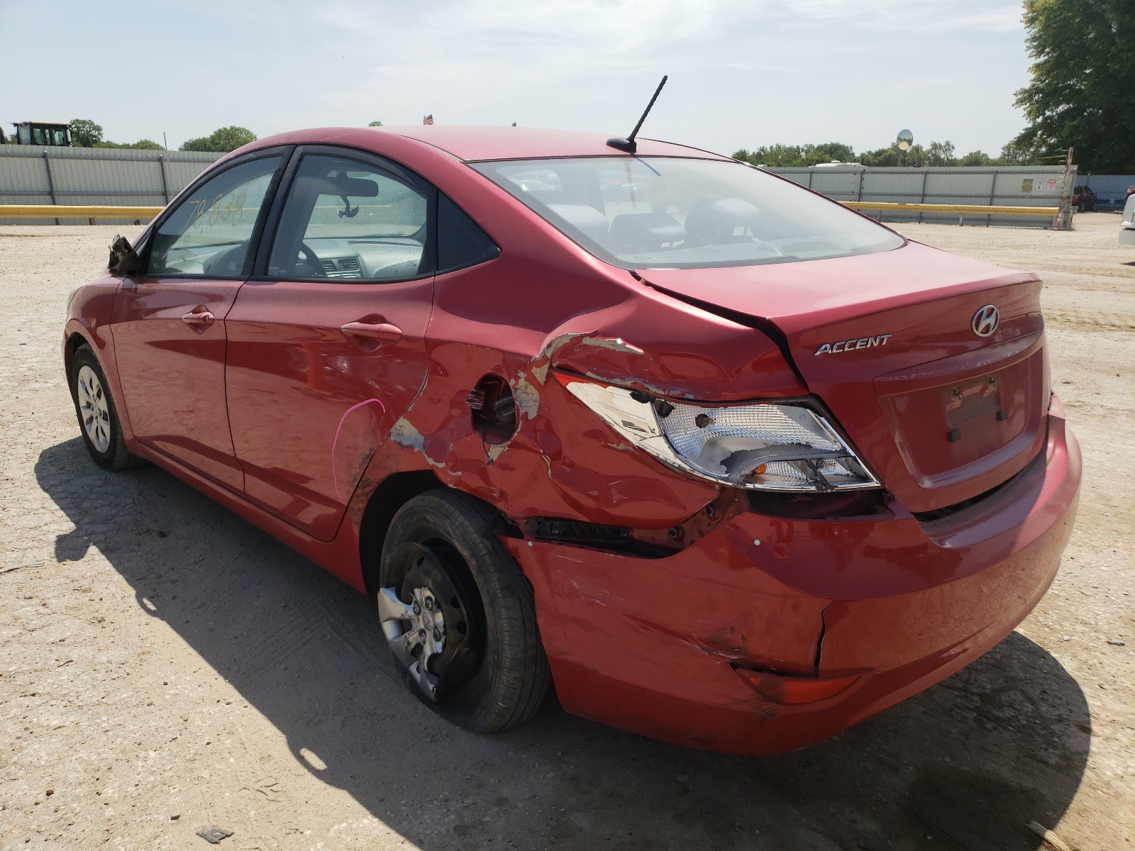 Photo 3 from auction – 2016 HYUNDAI ACCENT SE with VIN KMHCT4AE1GU014820