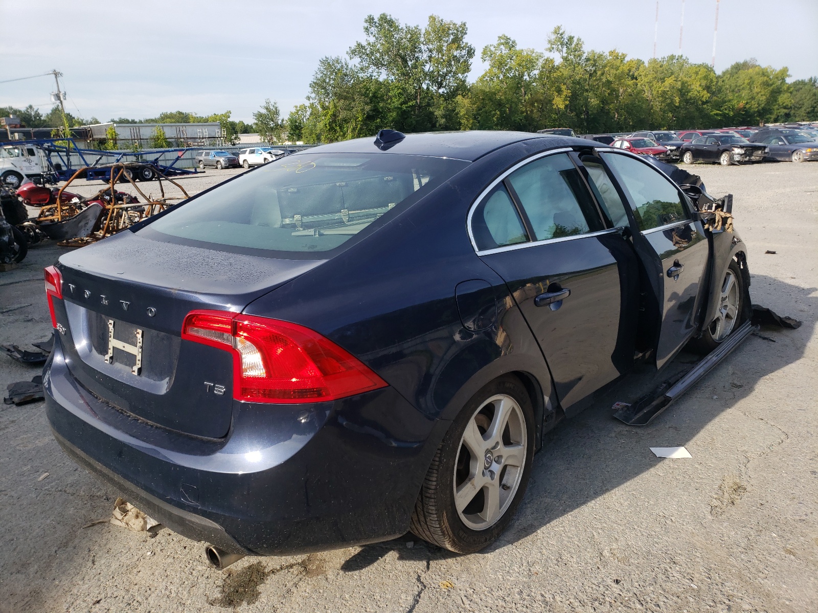 Photo 4 from auction – 2013 VOLVO S60 T5 with VIN YV1612FS0D1214170