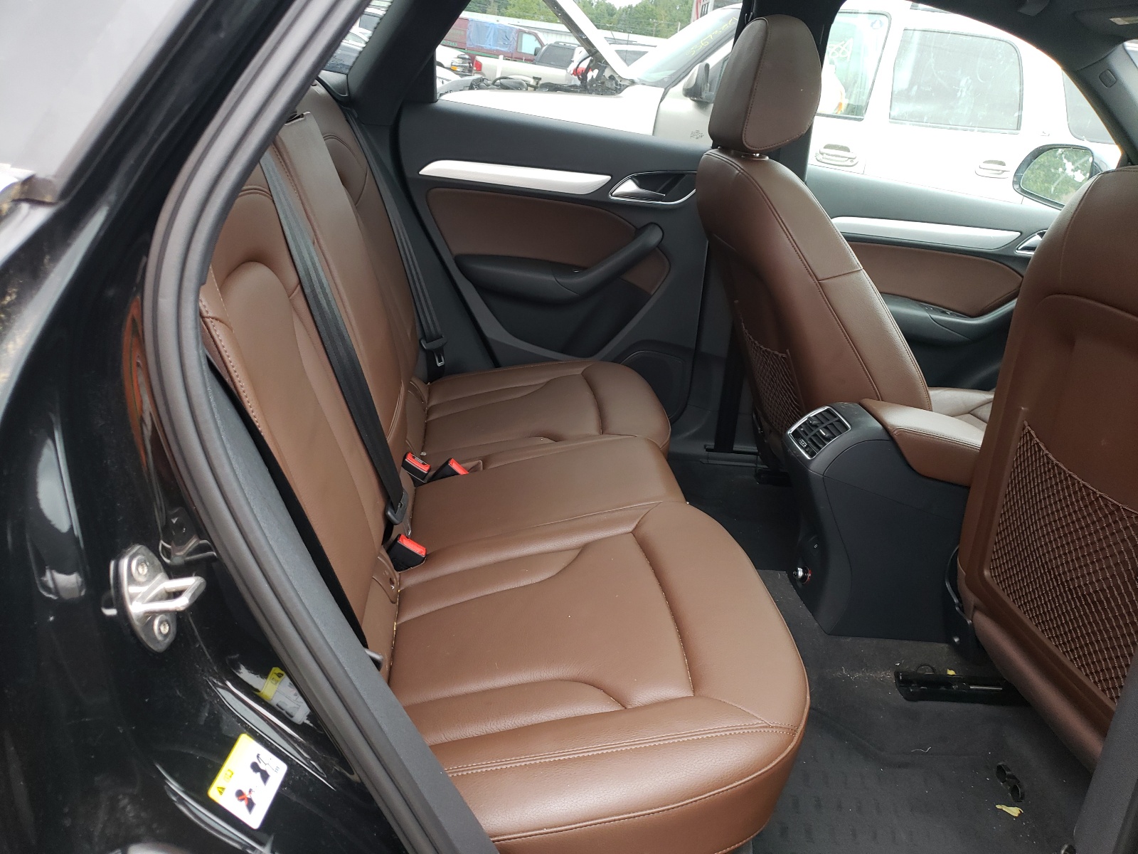 Photo 6 from auction – 2017 AUDI Q3 PREMIUM with VIN WA1JCCFSXHR004810